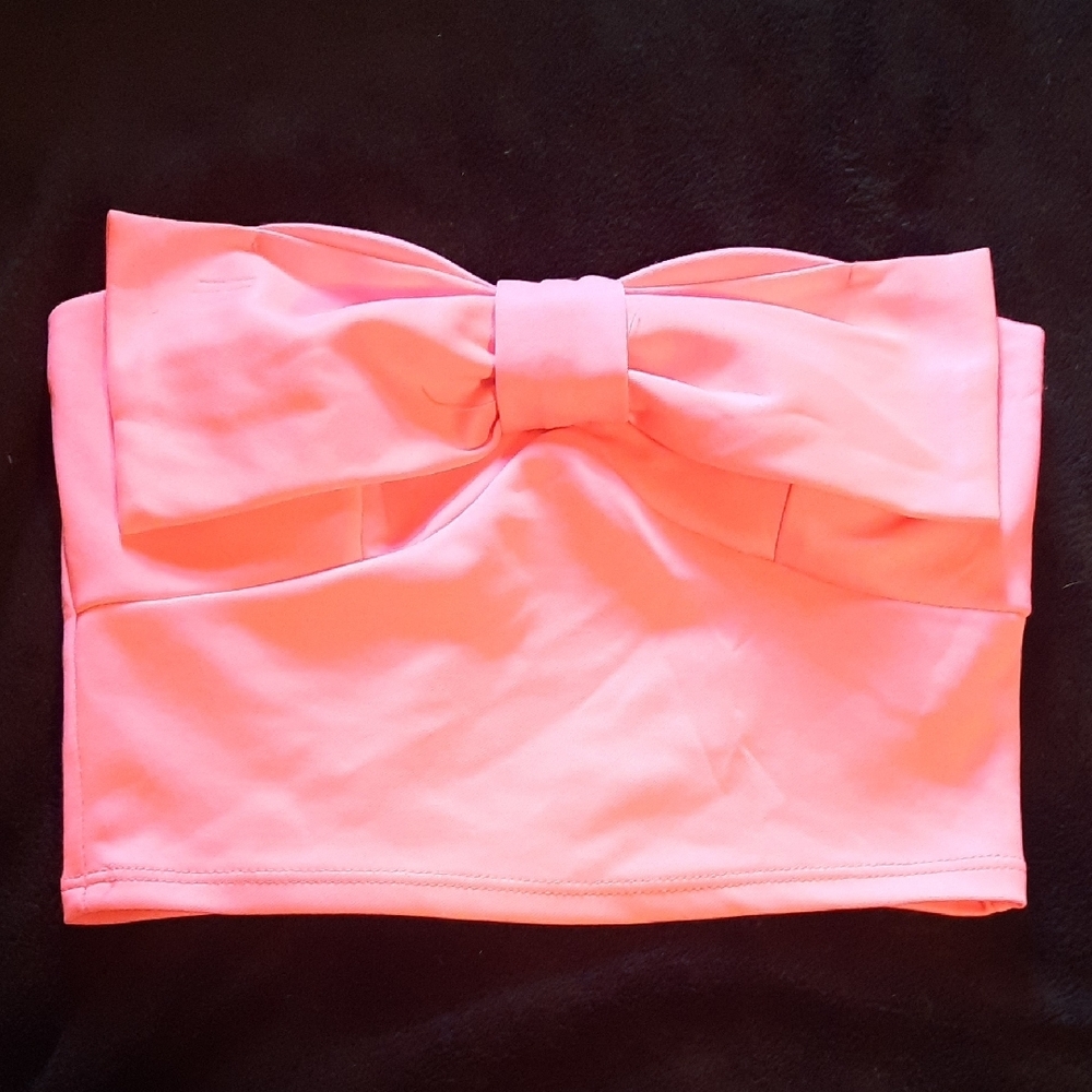 Charlotte Russe Neon Pink Crop Top - Picture 2 of 7